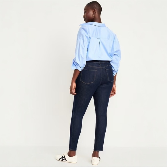 Old Navy High Rise WOW Super Skinny Jean - Picture 4 of 11